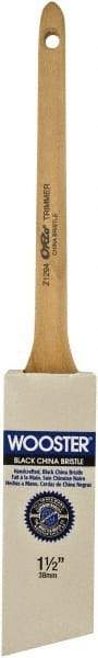 Wooster Brush - 1-1/2" Angled Hog Sash Brush - 2-3/16" Bristle Length, 7-7/8" Maple Rattail Handle - Eagle Tool & Supply