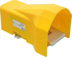 ARO/Ingersoll-Rand - 1/4" NPT Foot Actuated Mechanical Air Valve - Foot Control, 0.7 CV Rate - Eagle Tool & Supply