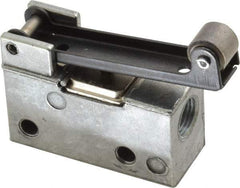 ARO/Ingersoll-Rand - 0.195 CV Rate & 7.5 CFM 3 Way Air Valve - Roller Lever, Spring Return, 150 Max psi - Eagle Tool & Supply