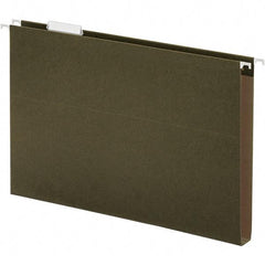 UNIVERSAL - 9-1/2x11-3/4", Legal, Standard Green, Hanging File Folder - 11 Point Stock, 1/5 Tab Cut Location - Eagle Tool & Supply