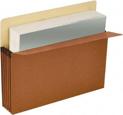 UNIVERSAL - 8-1/2 x 11", Letter Size, Redrope, 3-1/2" Expanding Wallet - Straight Tab Cut Location - Eagle Tool & Supply