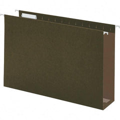 UNIVERSAL - 9-5/8 x 14-3/4", Legal, Standard Green, Hanging File Folder - 11 Point Stock, 1/3 Tab Cut Location - Eagle Tool & Supply