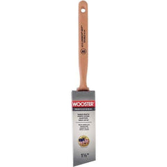 Wooster Brush - 1-1/2" Angled Synthetic Sash Brush - 2-7/16" Bristle Length, 7-7/8" Poly Foam Fluted Handle - Eagle Tool & Supply
